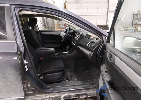 2015 Subaru Outback 2.5I Premium z USA, uszkodzony, nr VIN 4S4BSBCC7F3224602